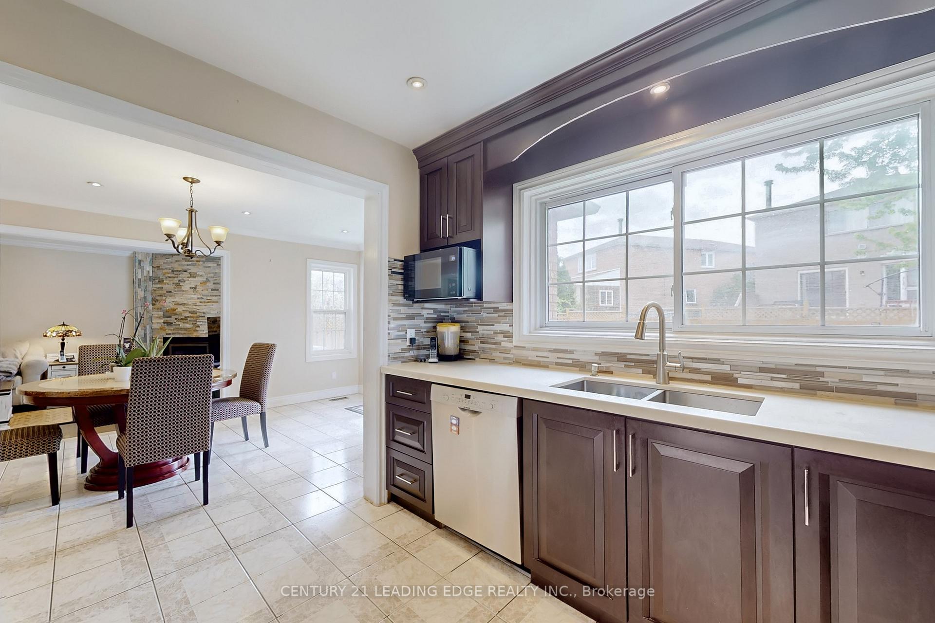 Photo 14 of 4 Townley Avenue, Markham, Milliken Mills East — HOMEH