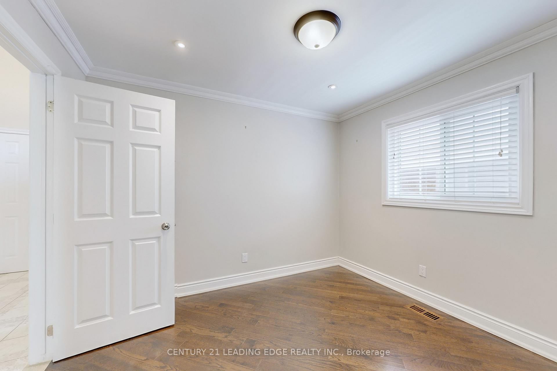Photo 19 of 4 Townley Avenue, Markham, Milliken Mills East — HOMEH