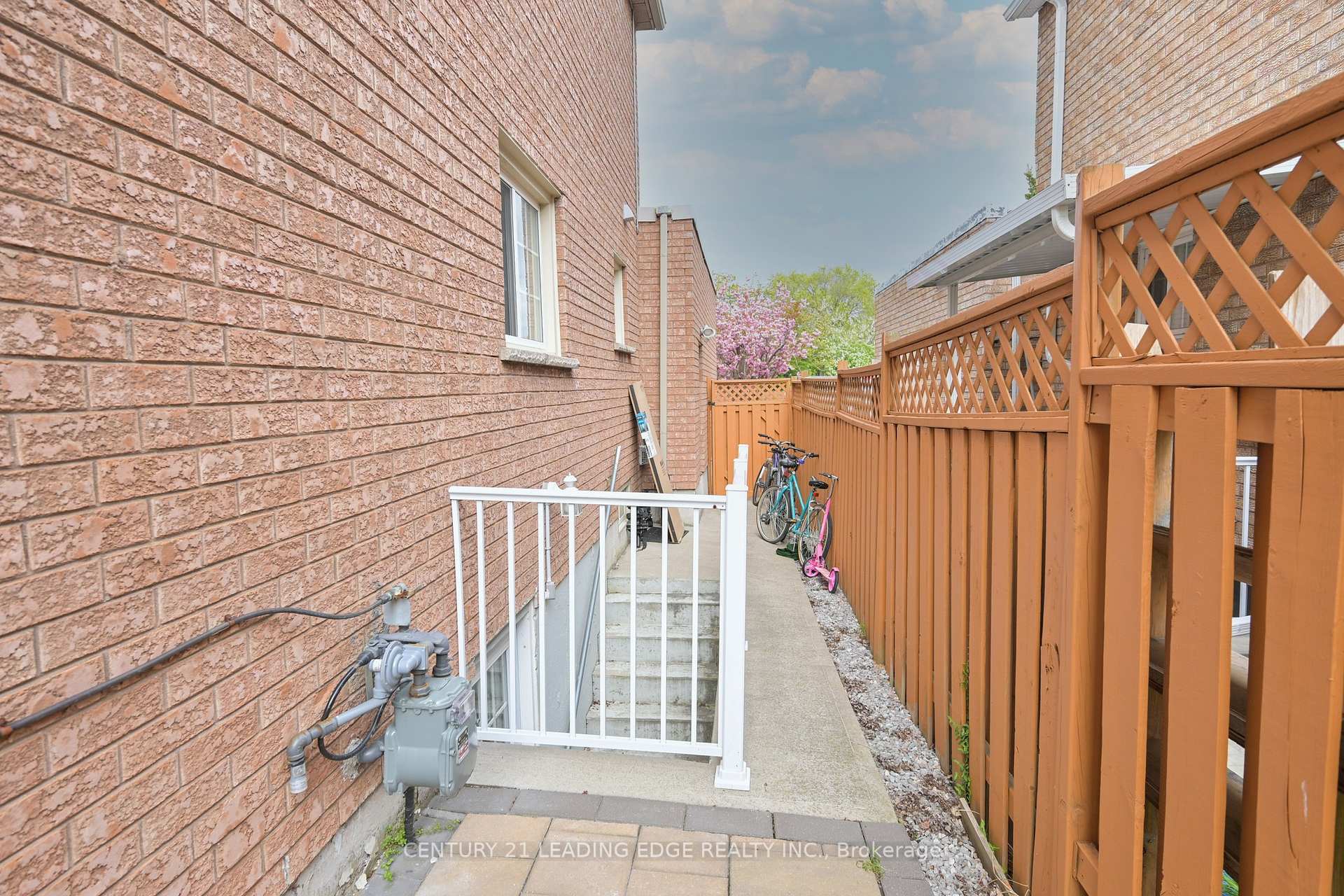 Photo 47 of 4 Townley Avenue, Markham, Milliken Mills East — HOMEH