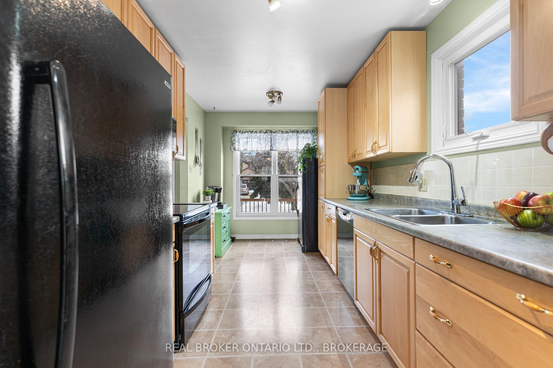 Photo 6 of 633 Davis Drive, Kingston, East Gardiners Rd — HOMEH
