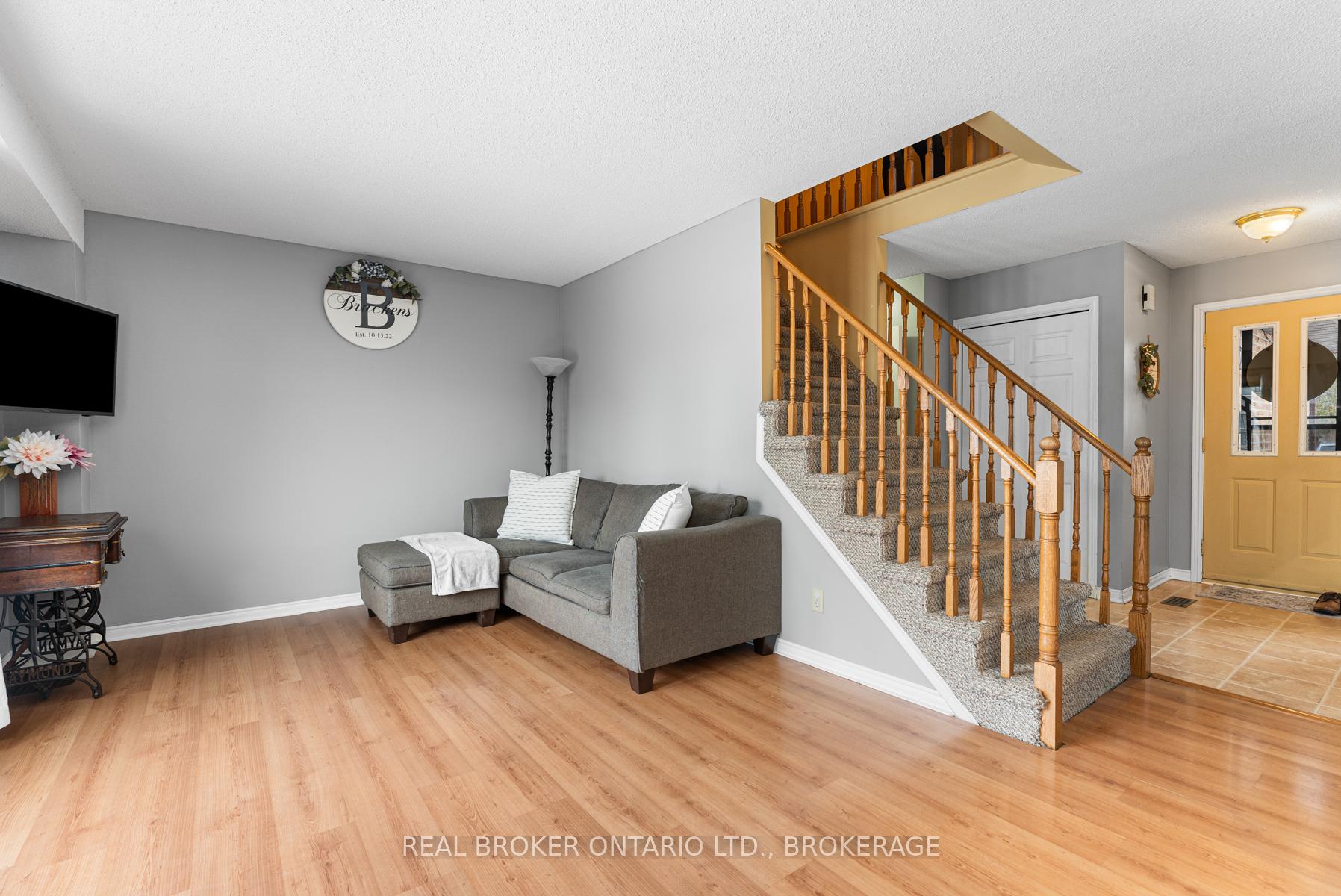 Photo 12 of 633 Davis Drive, Kingston, East Gardiners Rd — HOMEH