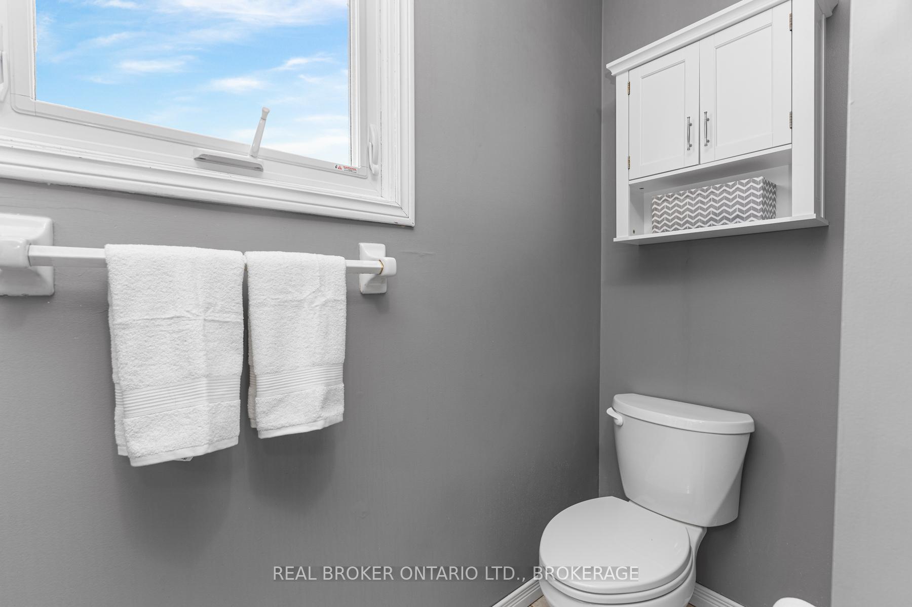 Photo 15 of 633 Davis Drive, Kingston, East Gardiners Rd — HOMEH