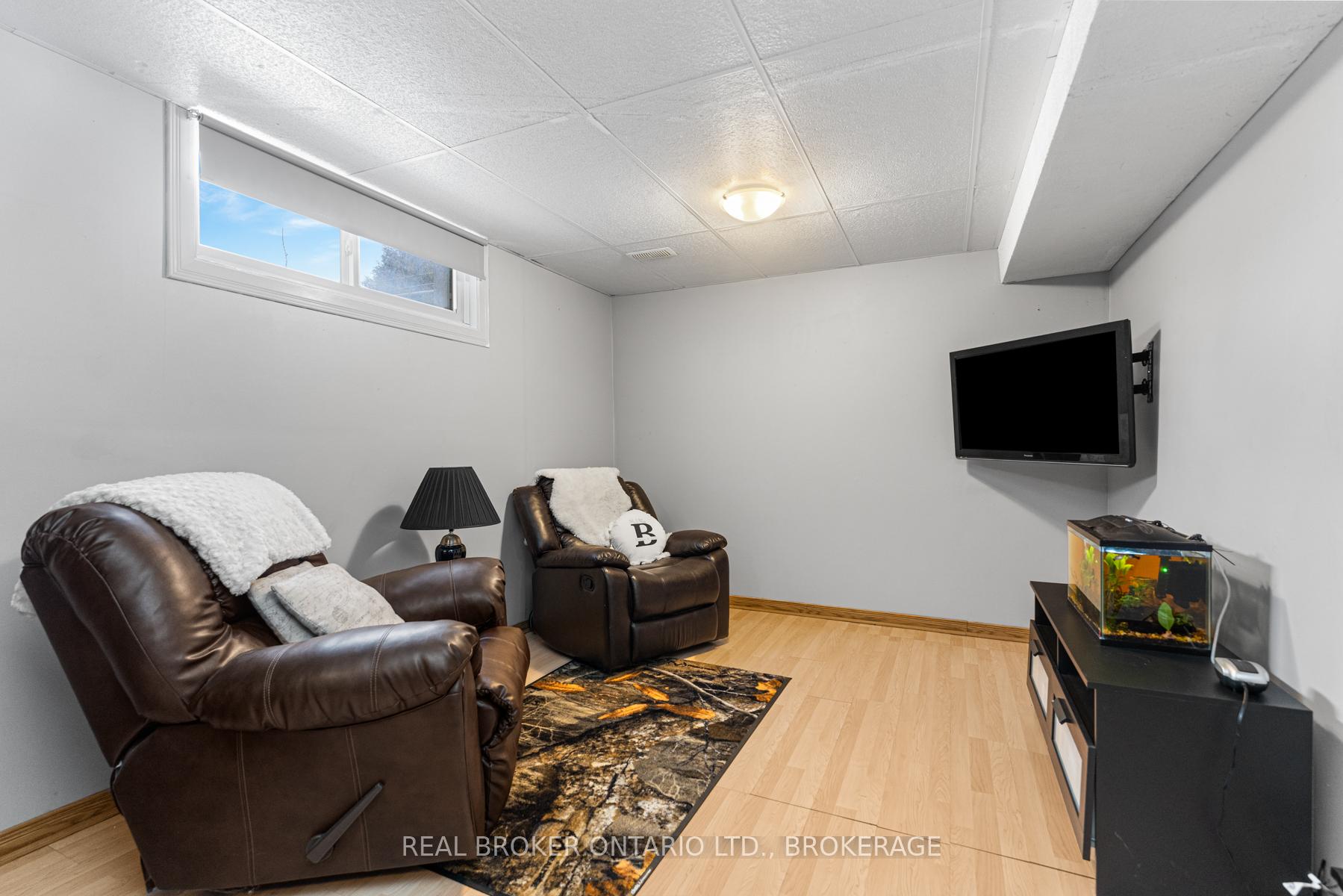 Photo 32 of 633 Davis Drive, Kingston, East Gardiners Rd — HOMEH