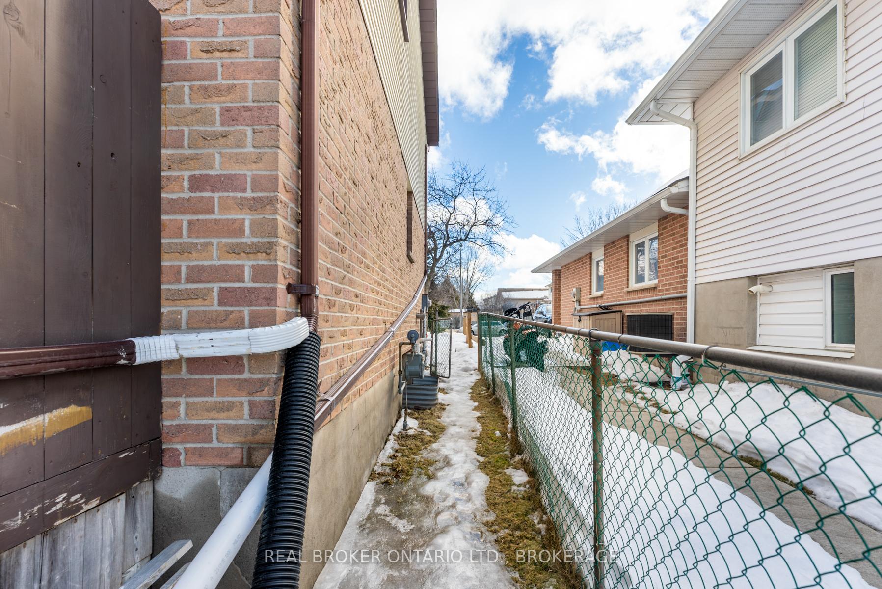 Photo 48 of 633 Davis Drive, Kingston, East Gardiners Rd — HOMEH