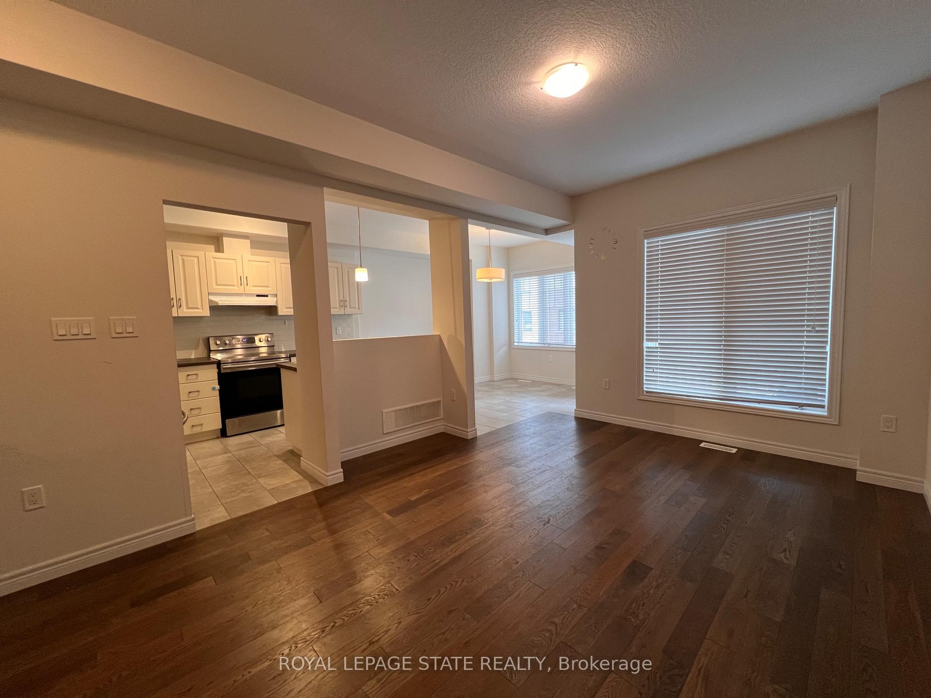 Photo 13 of 33 Marr Lane, Hamilton, Ancaster — HOMEH