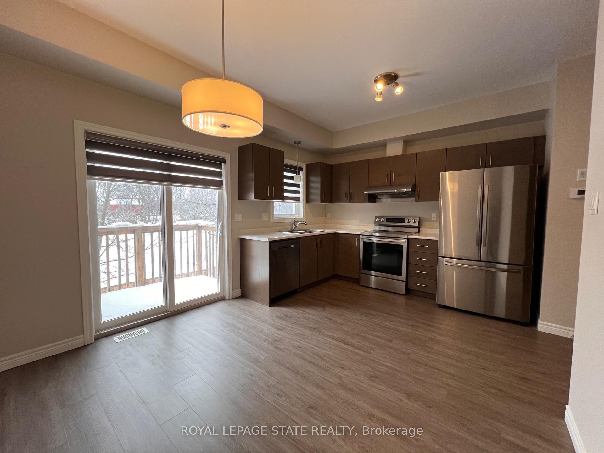 Photo 2 of 17 Barley Lane, Hamilton, Meadowlands — HOMEH
