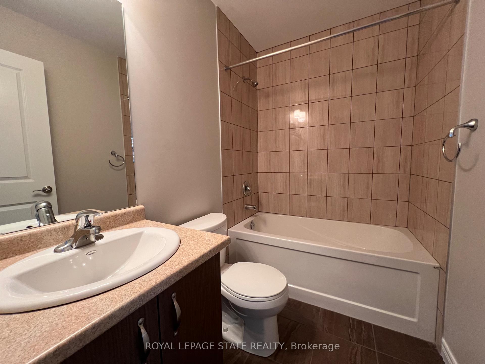 Photo 18 of 17 Barley Lane, Hamilton, Meadowlands — HOMEH