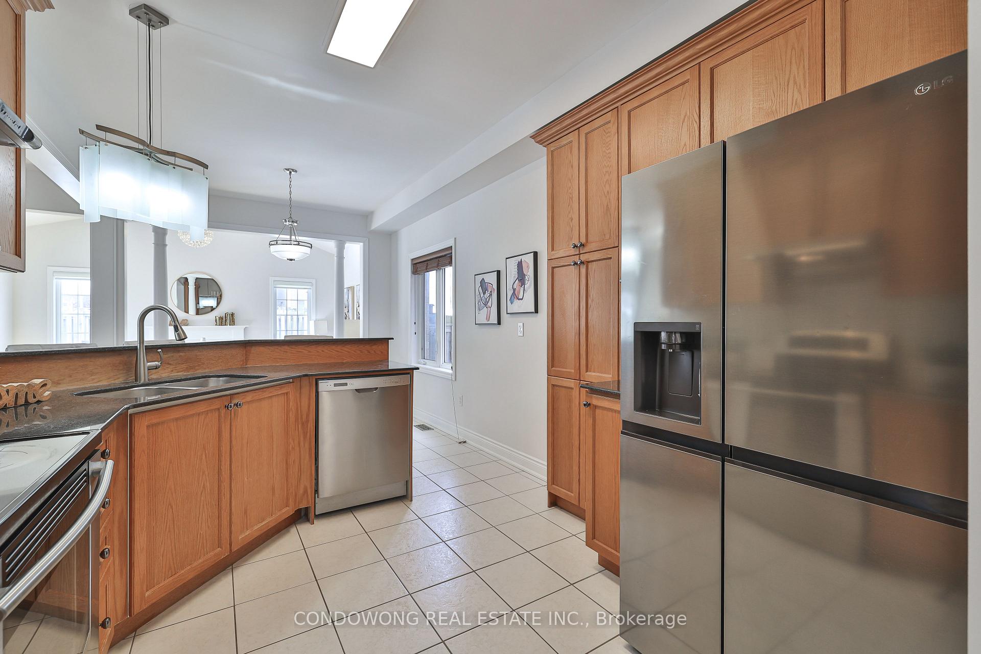 Photo 12 of 87 Avoca Drive, Markham, Village Green-South Unionville — HOMEH