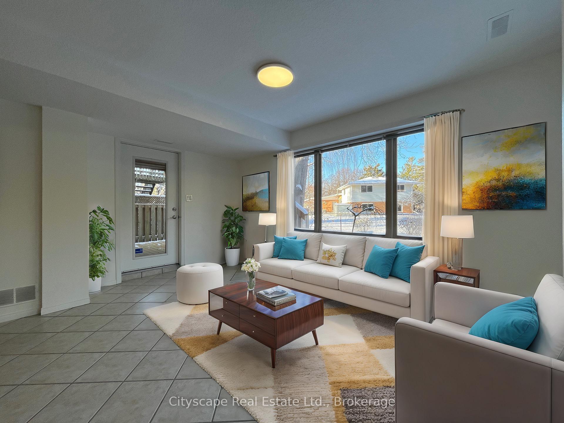 Photo 3 of 154 Hepburn Crescent, Hamilton, Mountview — HOMEH