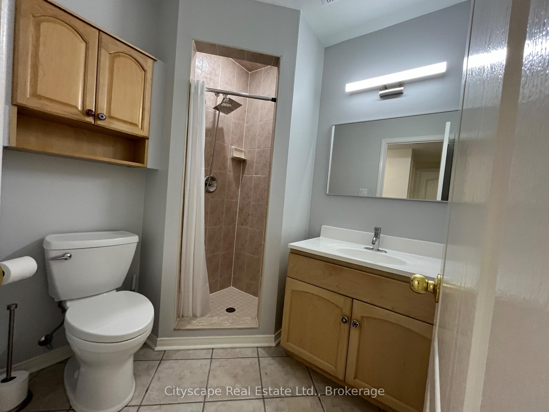 Photo 8 of 154 Hepburn Crescent, Hamilton, Mountview — HOMEH