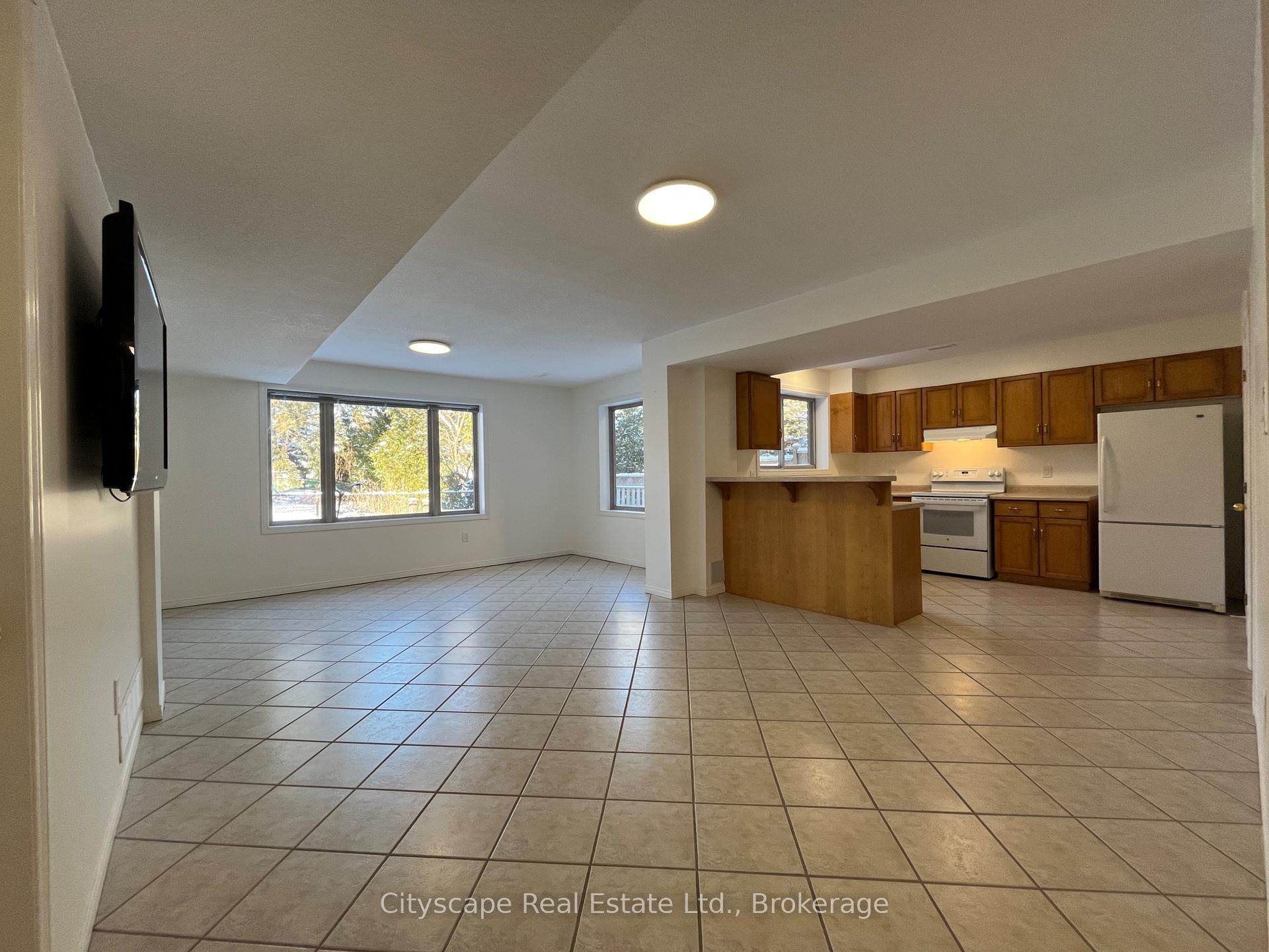 Photo 14 of 154 Hepburn Crescent, Hamilton, Mountview — HOMEH