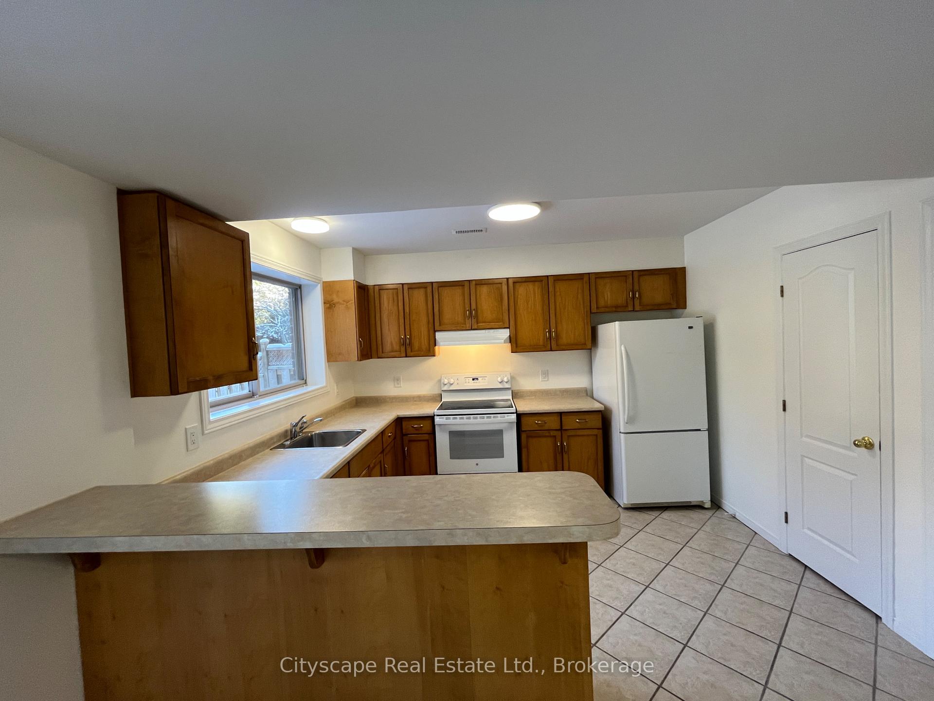 Photo 18 of 154 Hepburn Crescent, Hamilton, Mountview — HOMEH