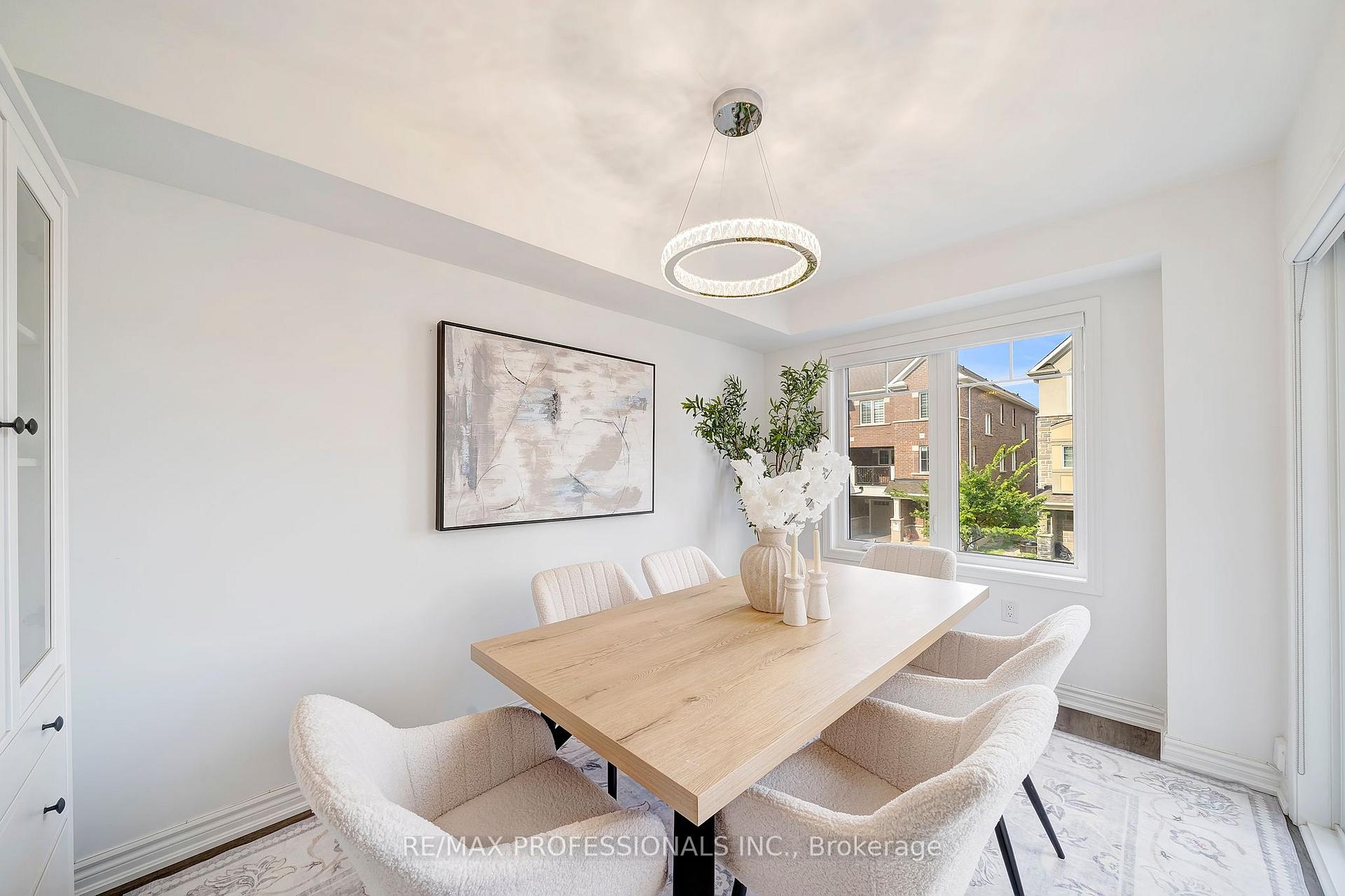 Photo 10 of 1272 Hop Place, Milton, Cobban — HOMEH