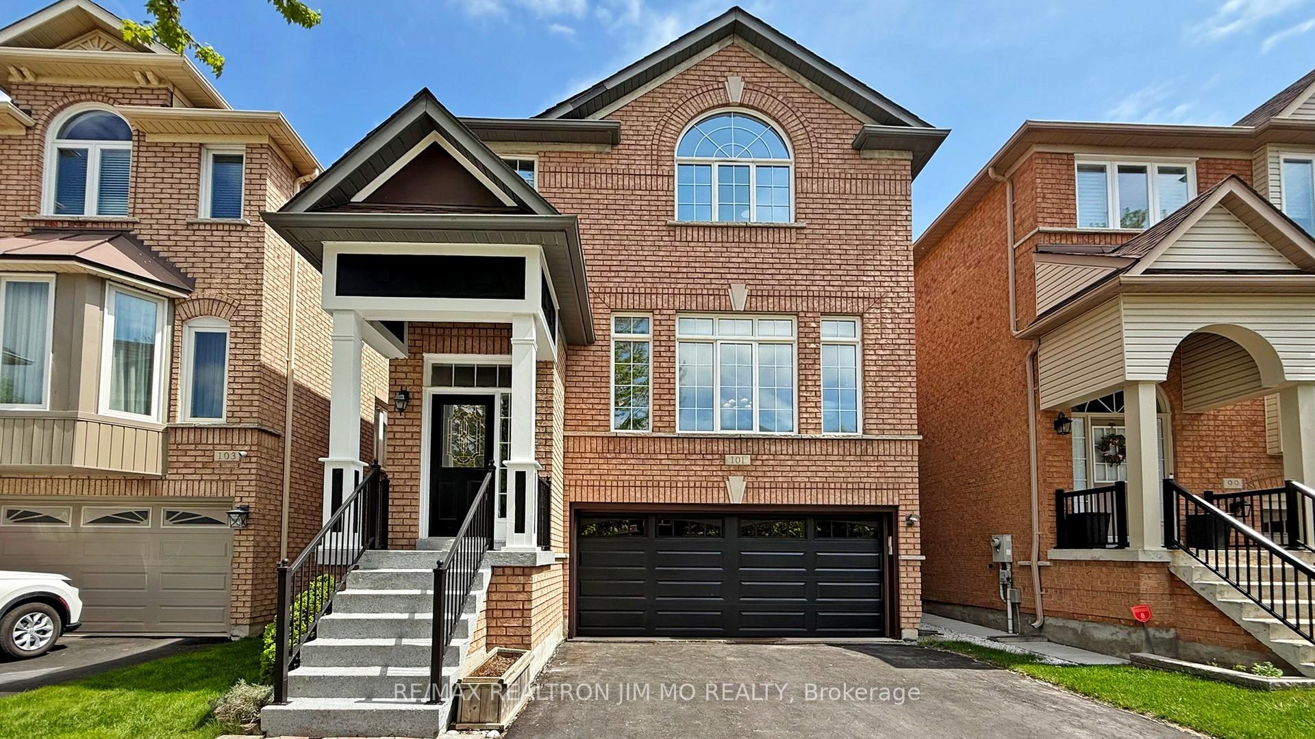 Photo 3 of 101 Orchard Hill Boulevard, Markham, Berczy — HOMEH