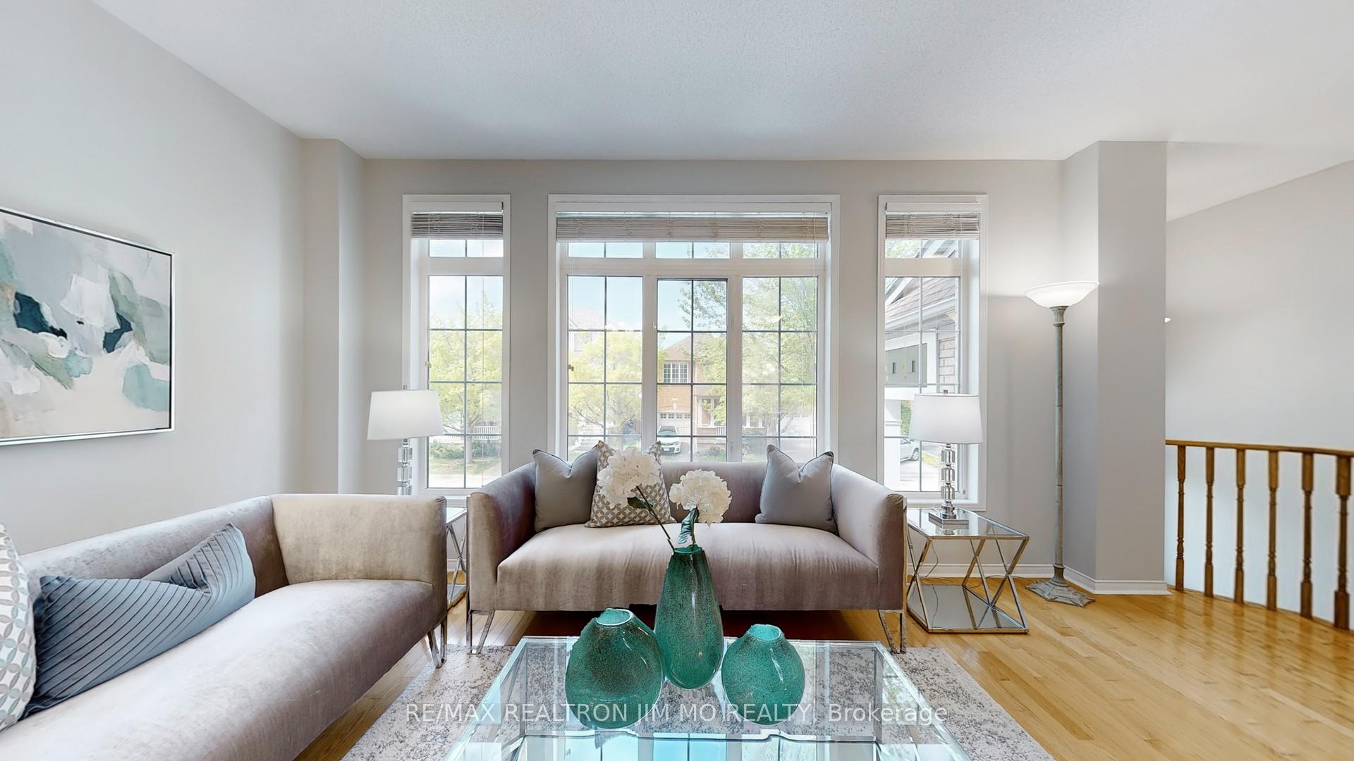 Photo 5 of 101 Orchard Hill Boulevard, Markham, Berczy — HOMEH
