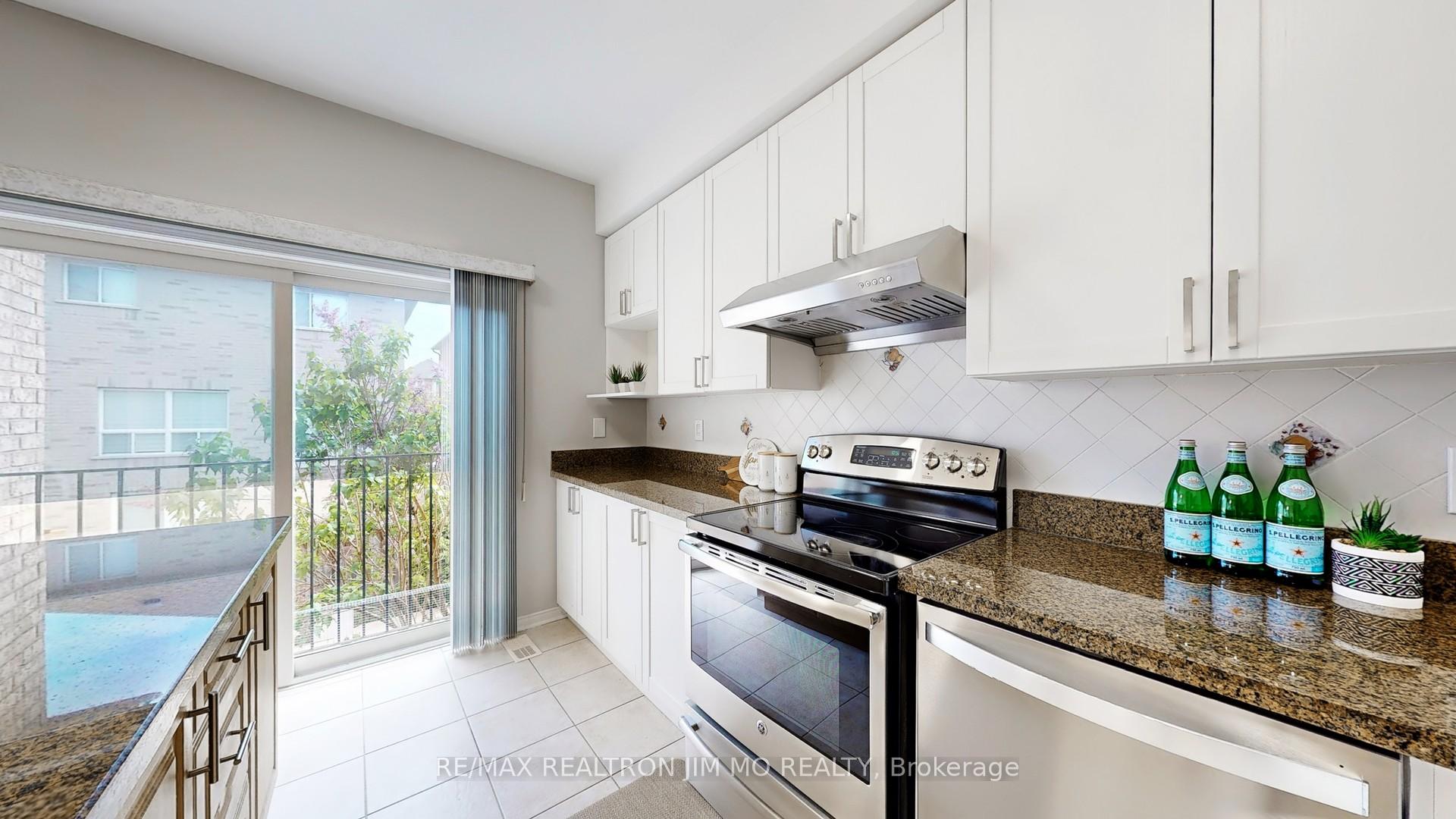 Photo 14 of 101 Orchard Hill Boulevard, Markham, Berczy — HOMEH