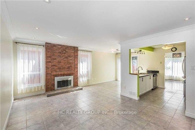 Photo 7 of 71 Couperthwaite Crescent, Markham, Markville — HOMEH