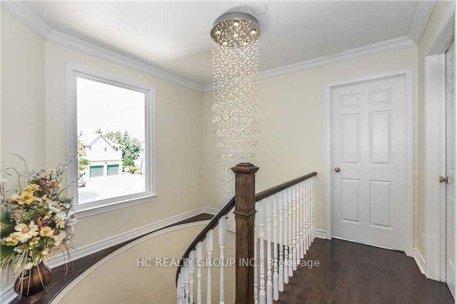 Photo 10 of 71 Couperthwaite Crescent, Markham, Markville — HOMEH