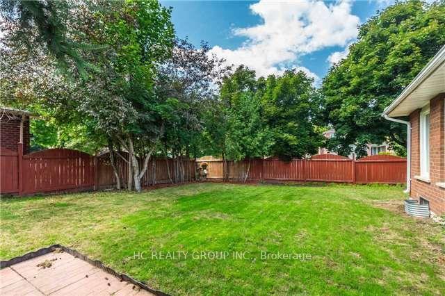 Photo 16 of 71 Couperthwaite Crescent, Markham, Markville — HOMEH