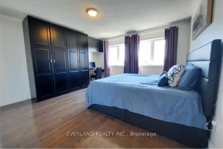 Photo 6 of 43 Bur Oak Avenue, Markham, Berczy — HOMEH