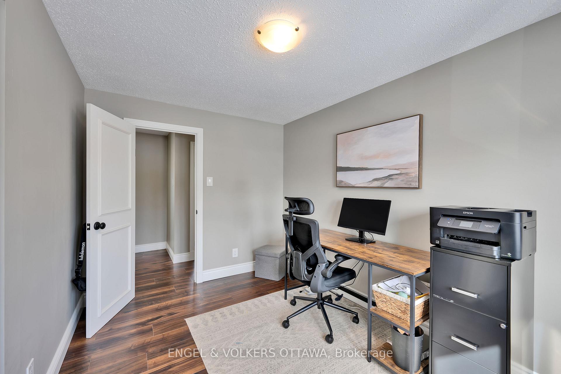 Photo 25 of 129 Abbeyhill Drive N, Ottawa, Kanata - Glencairn/Hazeldean — HOMEH