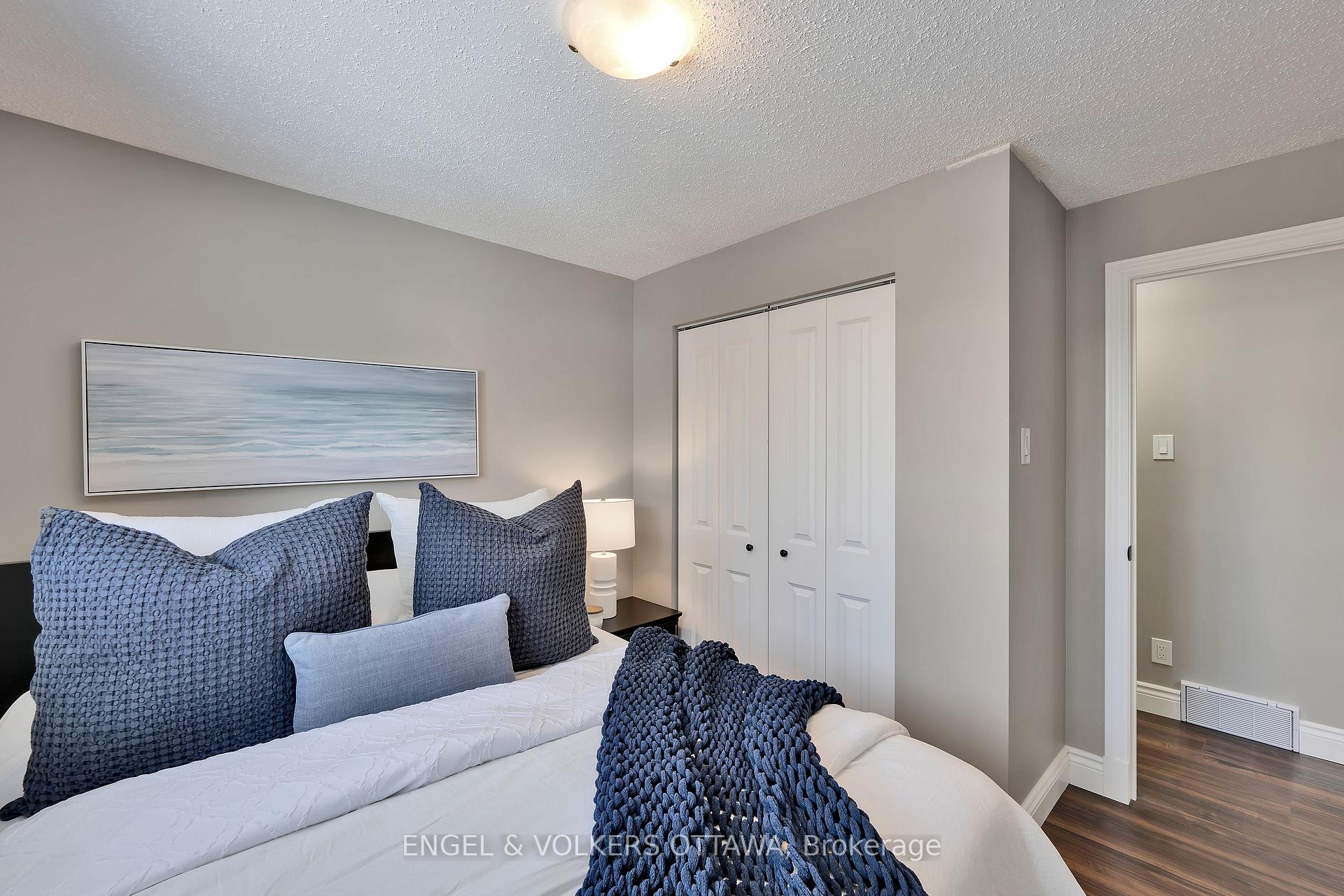 Photo 28 of 129 Abbeyhill Drive N, Ottawa, Kanata - Glencairn/Hazeldean — HOMEH