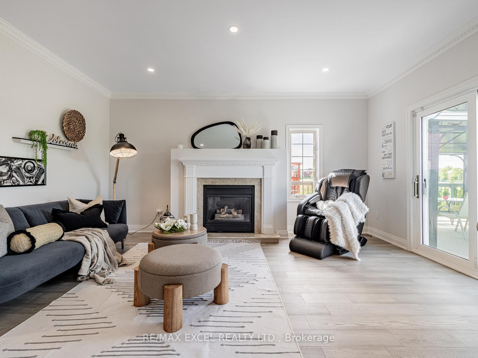 Photo 10 of 332 Calvert Road, Markham, Cachet — HOMEH