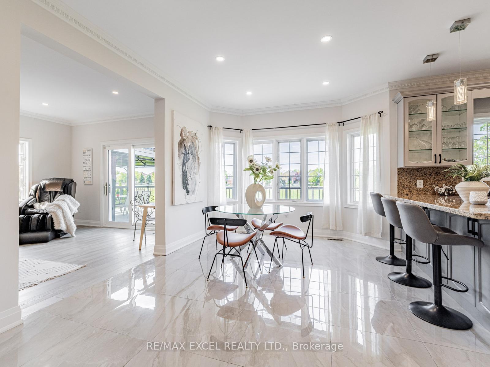 Photo 12 of 332 Calvert Road, Markham, Cachet — HOMEH