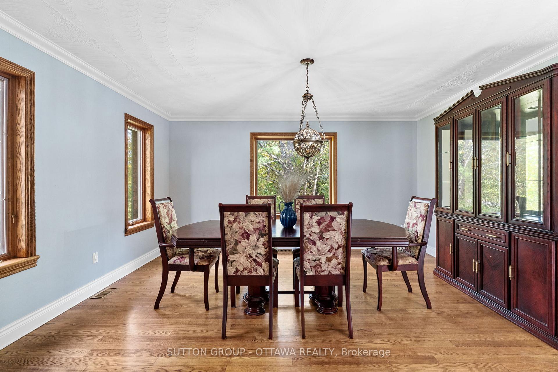 Photo 10 of 7 Rolston Way, Ottawa, Kanata - Rural Kanata (Central) — HOMEH
