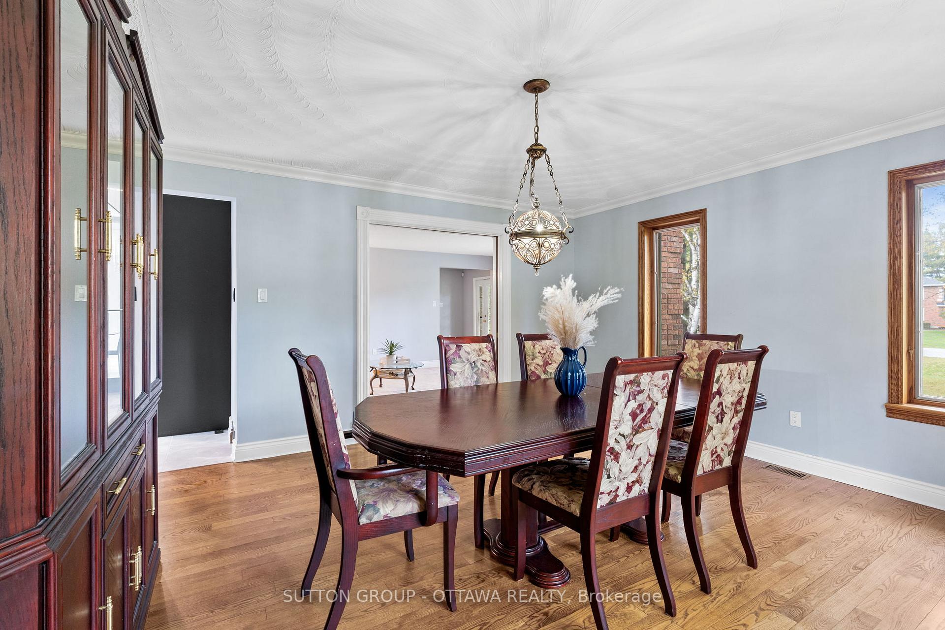 Photo 11 of 7 Rolston Way, Ottawa, Kanata - Rural Kanata (Central) — HOMEH