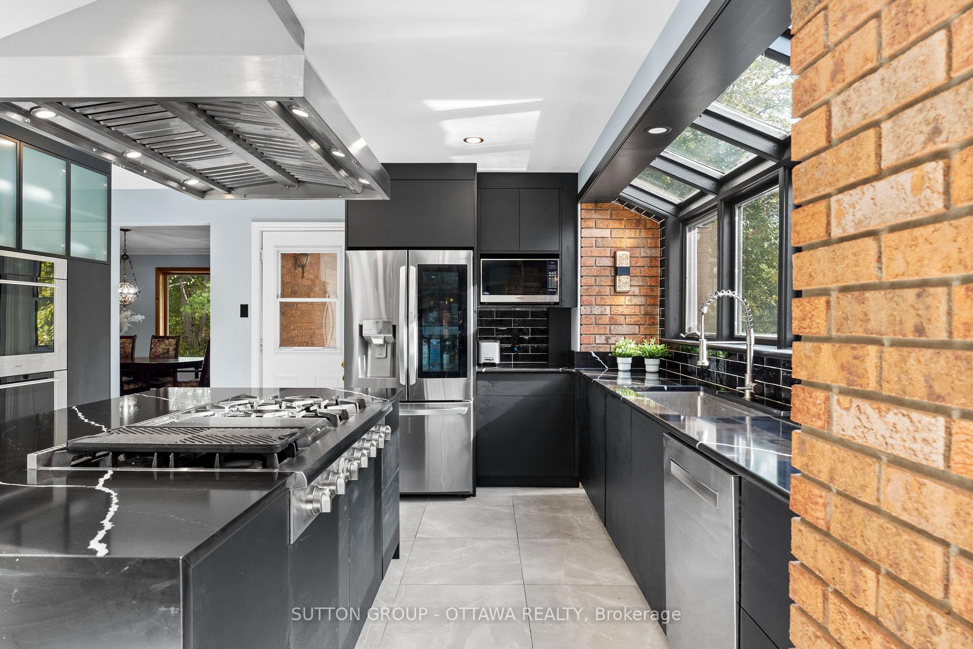 Photo 15 of 7 Rolston Way, Ottawa, Kanata - Rural Kanata (Central) — HOMEH