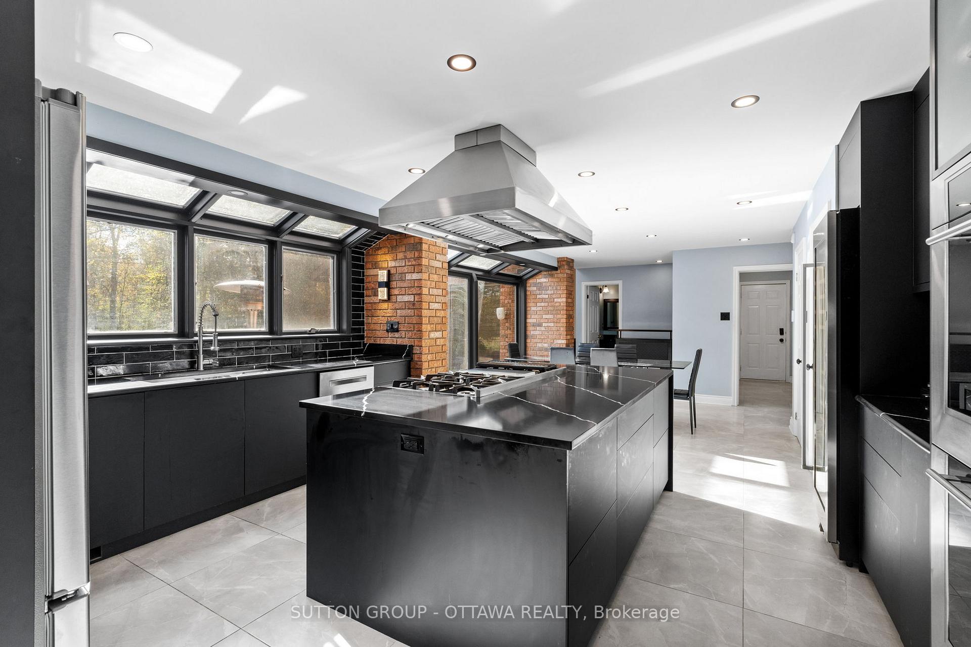 Photo 18 of 7 Rolston Way, Ottawa, Kanata - Rural Kanata (Central) — HOMEH