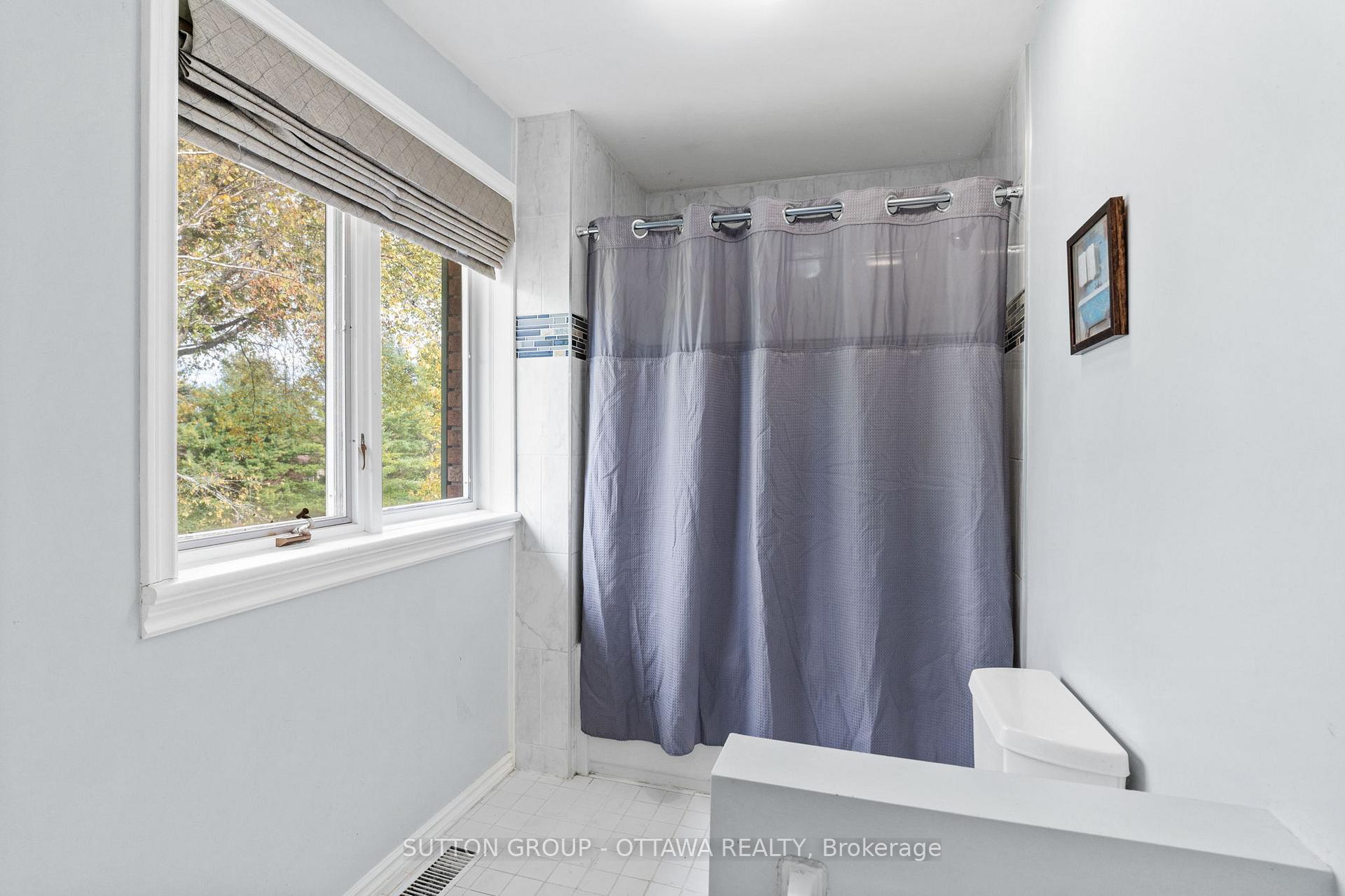 Photo 33 of 7 Rolston Way, Ottawa, Kanata - Rural Kanata (Central) — HOMEH