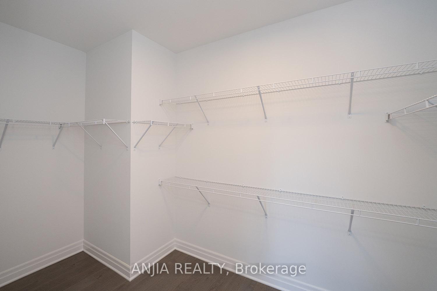 Photo 17 of 47 Berczy Manor Crescent, Markham, Rural Markham — HOMEH