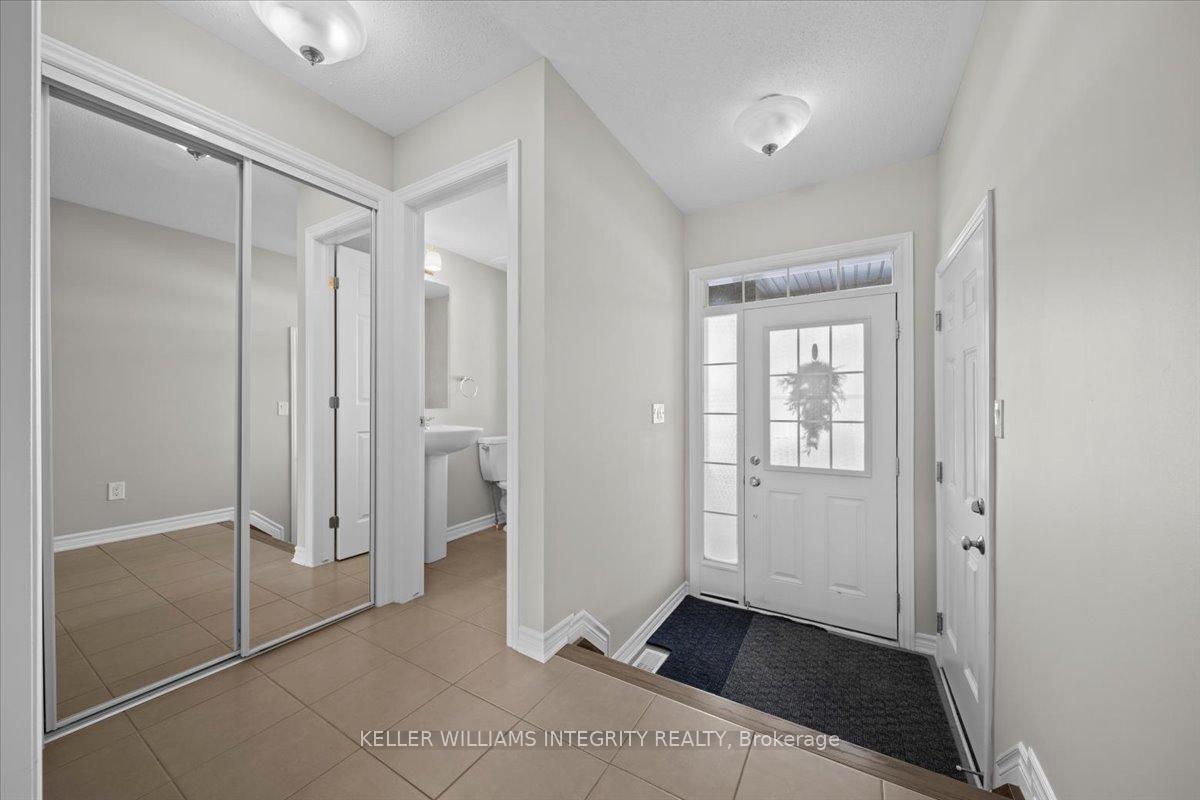 Photo 2 of 201 Conifer Creek Circle, Ottawa, Kanata - Emerald Meadows/Trailwest — HOMEH