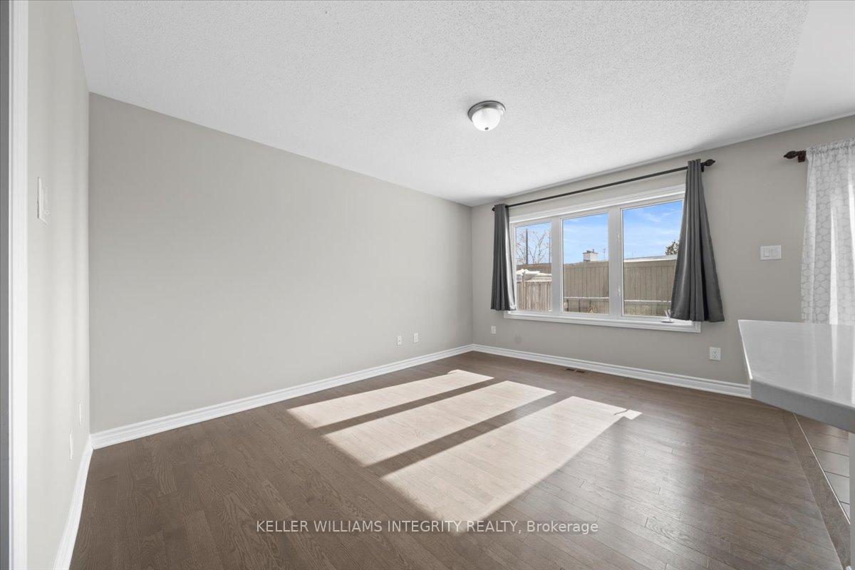 Photo 12 of 201 Conifer Creek Circle, Ottawa, Kanata - Emerald Meadows/Trailwest — HOMEH