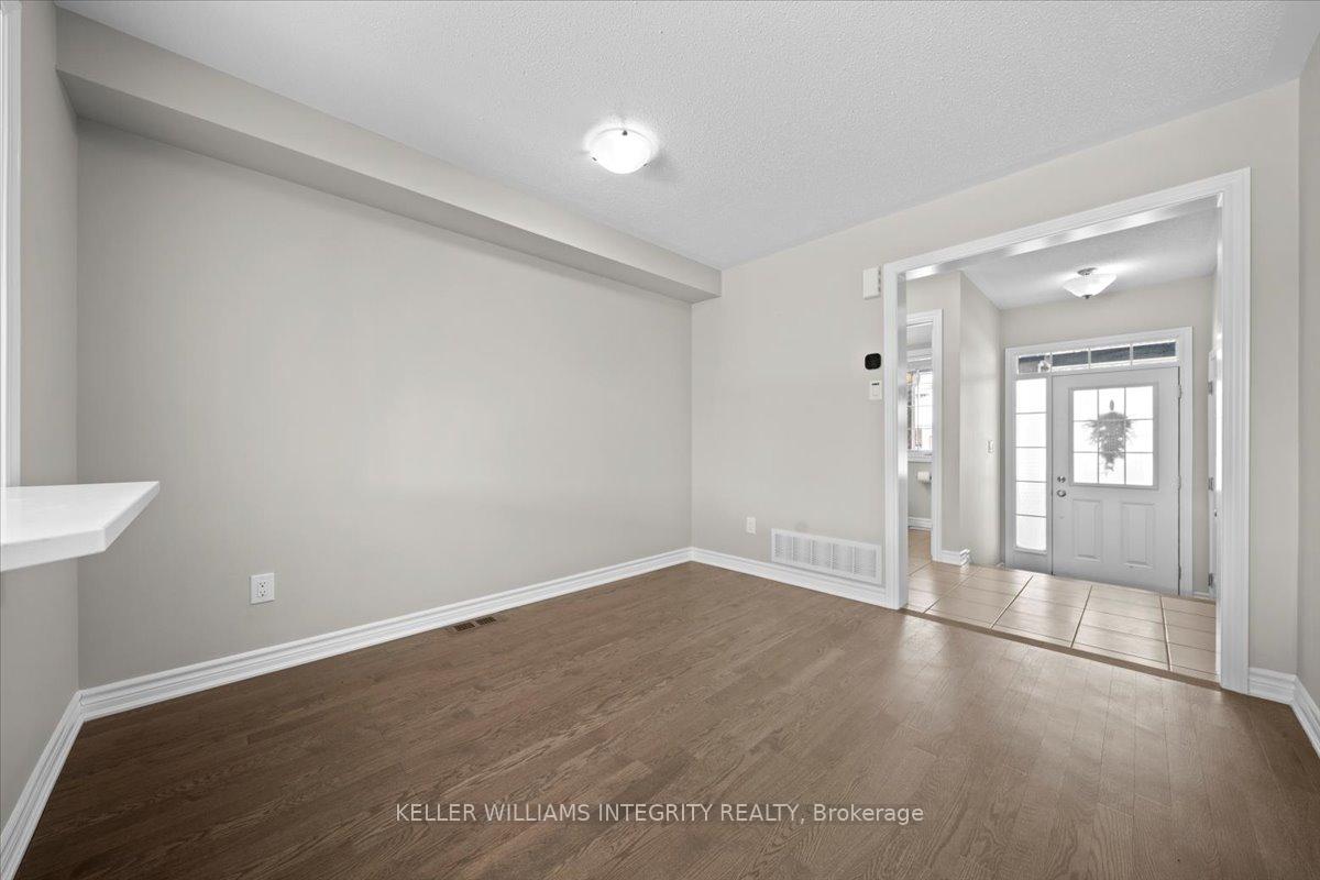 Photo 17 of 201 Conifer Creek Circle, Ottawa, Kanata - Emerald Meadows/Trailwest — HOMEH