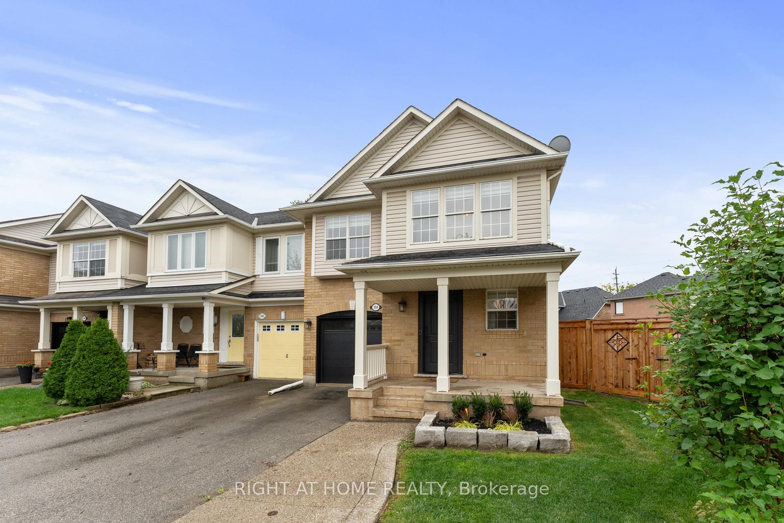 Photo 3 of 394 Baverstock Crescent, Milton, Clarke — HOMEH