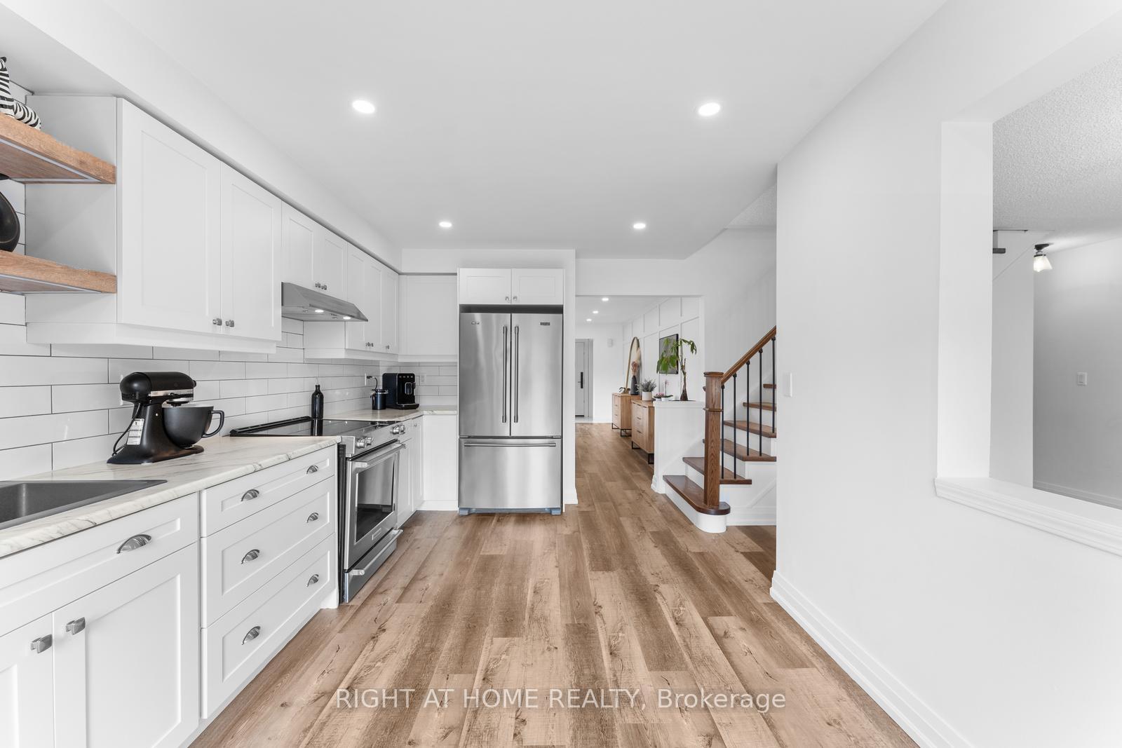 Photo 17 of 394 Baverstock Crescent, Milton, Clarke — HOMEH