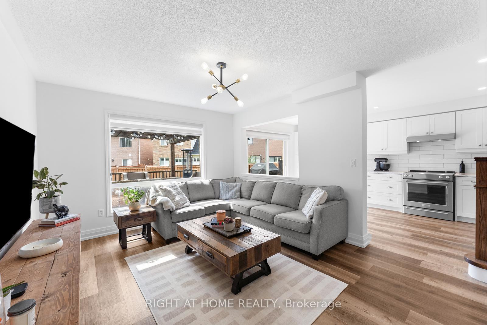 Photo 19 of 394 Baverstock Crescent, Milton, Clarke — HOMEH