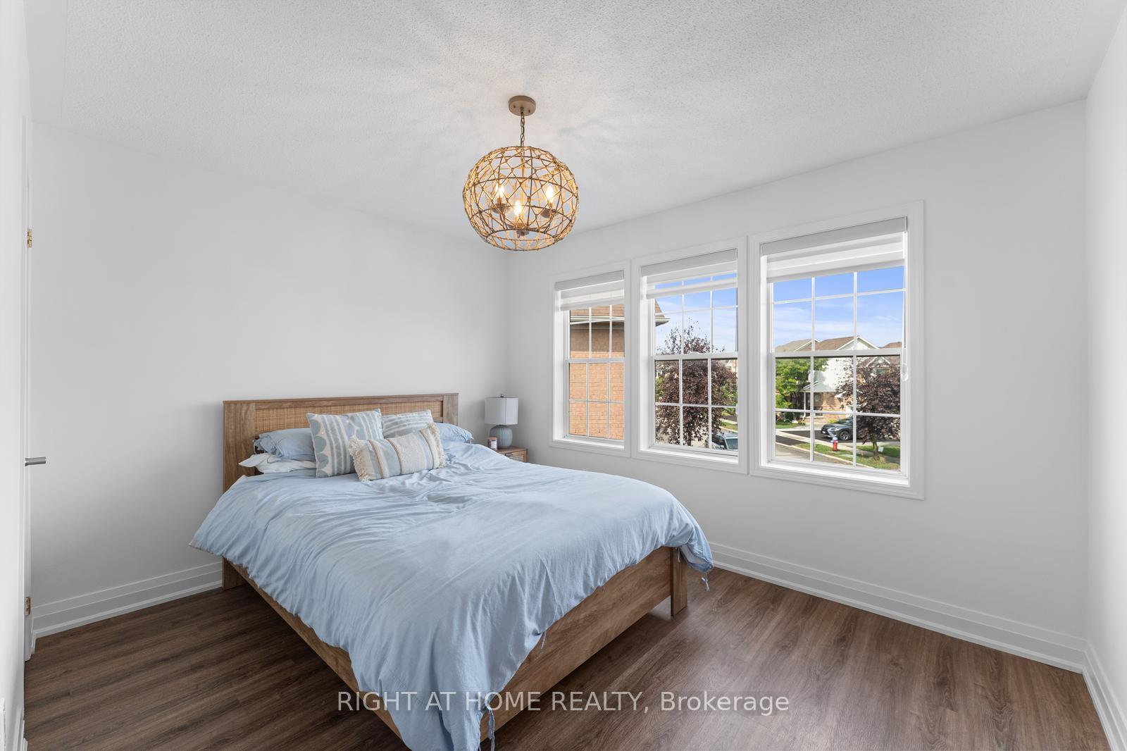 Photo 27 of 394 Baverstock Crescent, Milton, Clarke — HOMEH