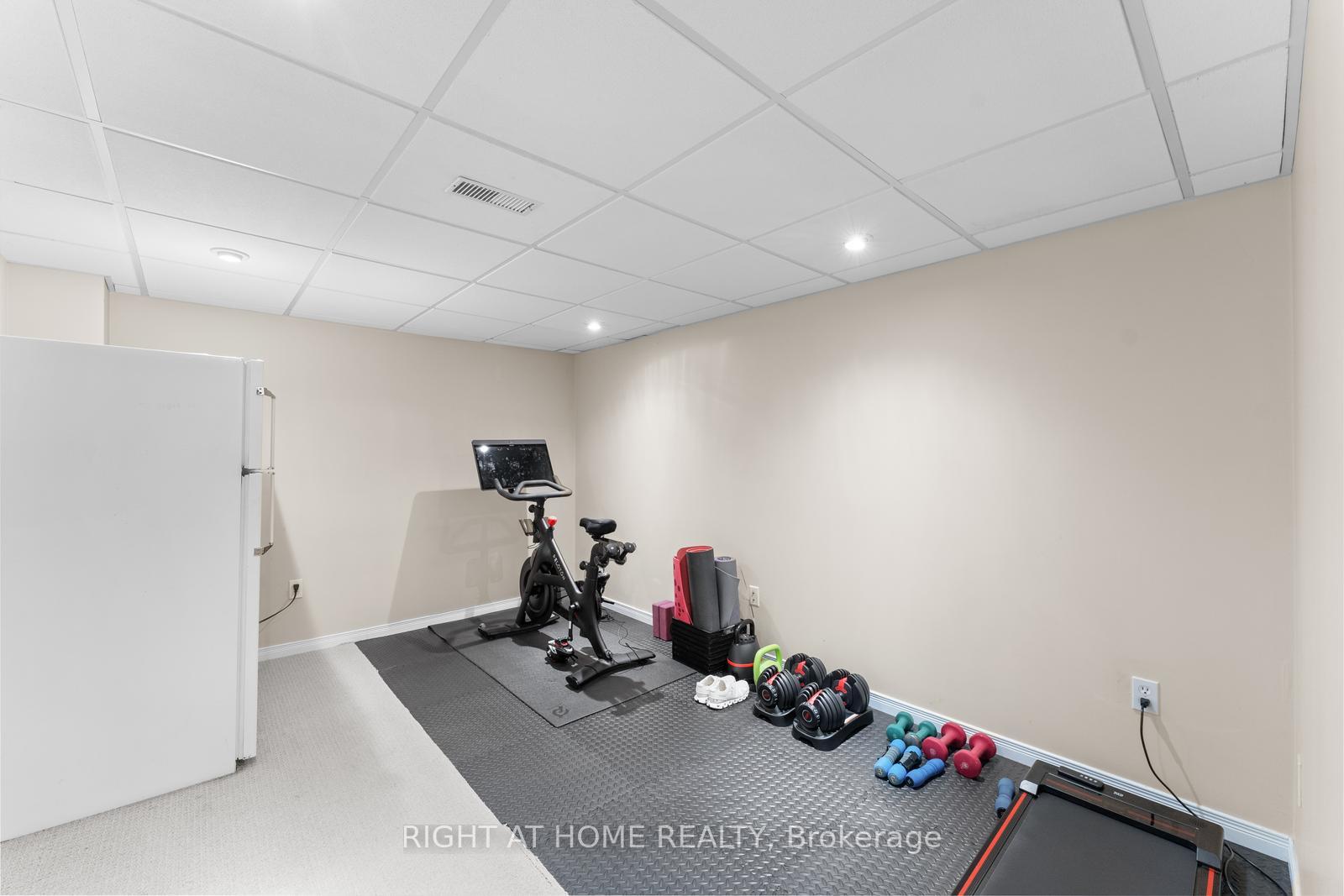 Photo 33 of 394 Baverstock Crescent, Milton, Clarke — HOMEH