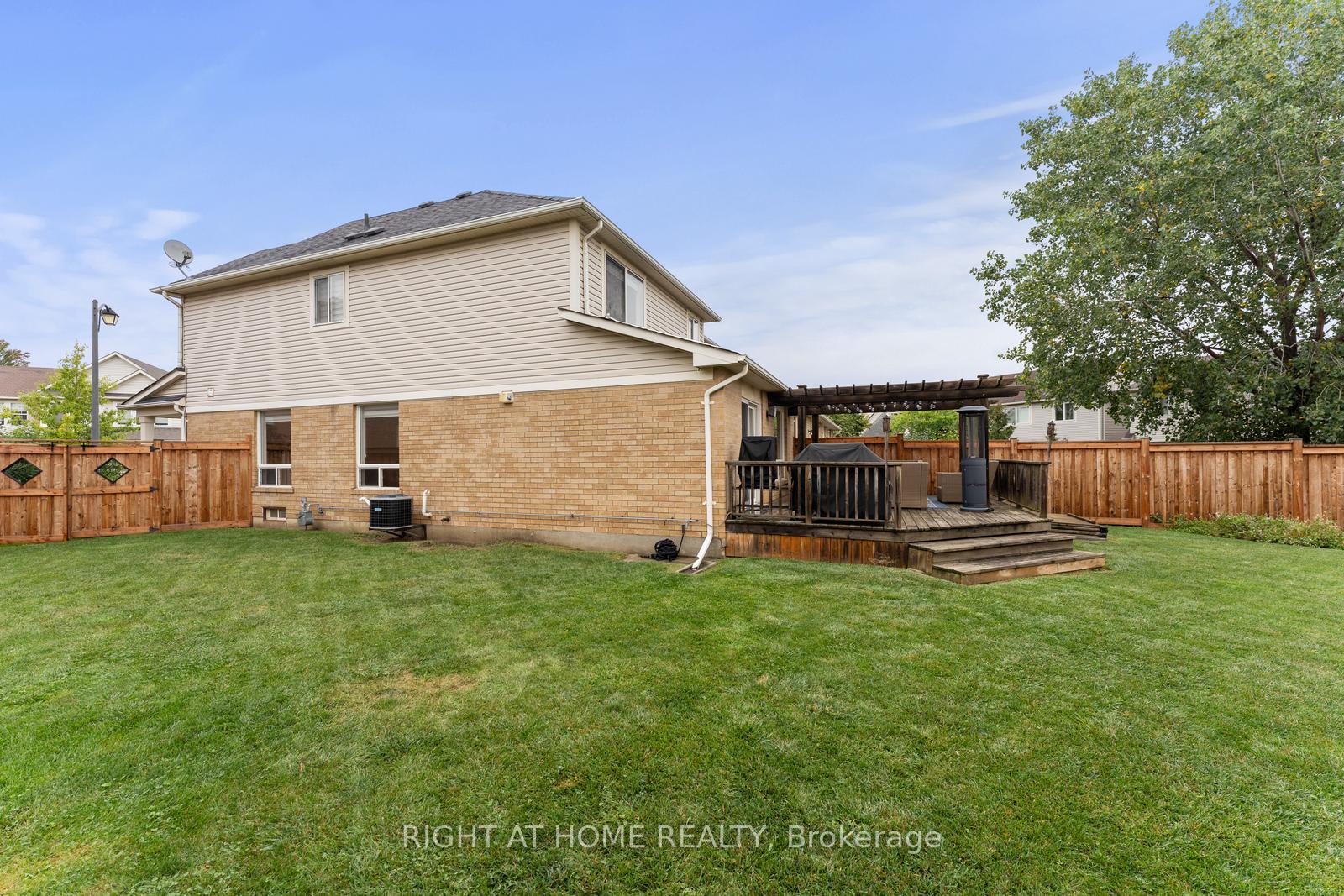 Photo 43 of 394 Baverstock Crescent, Milton, Clarke — HOMEH