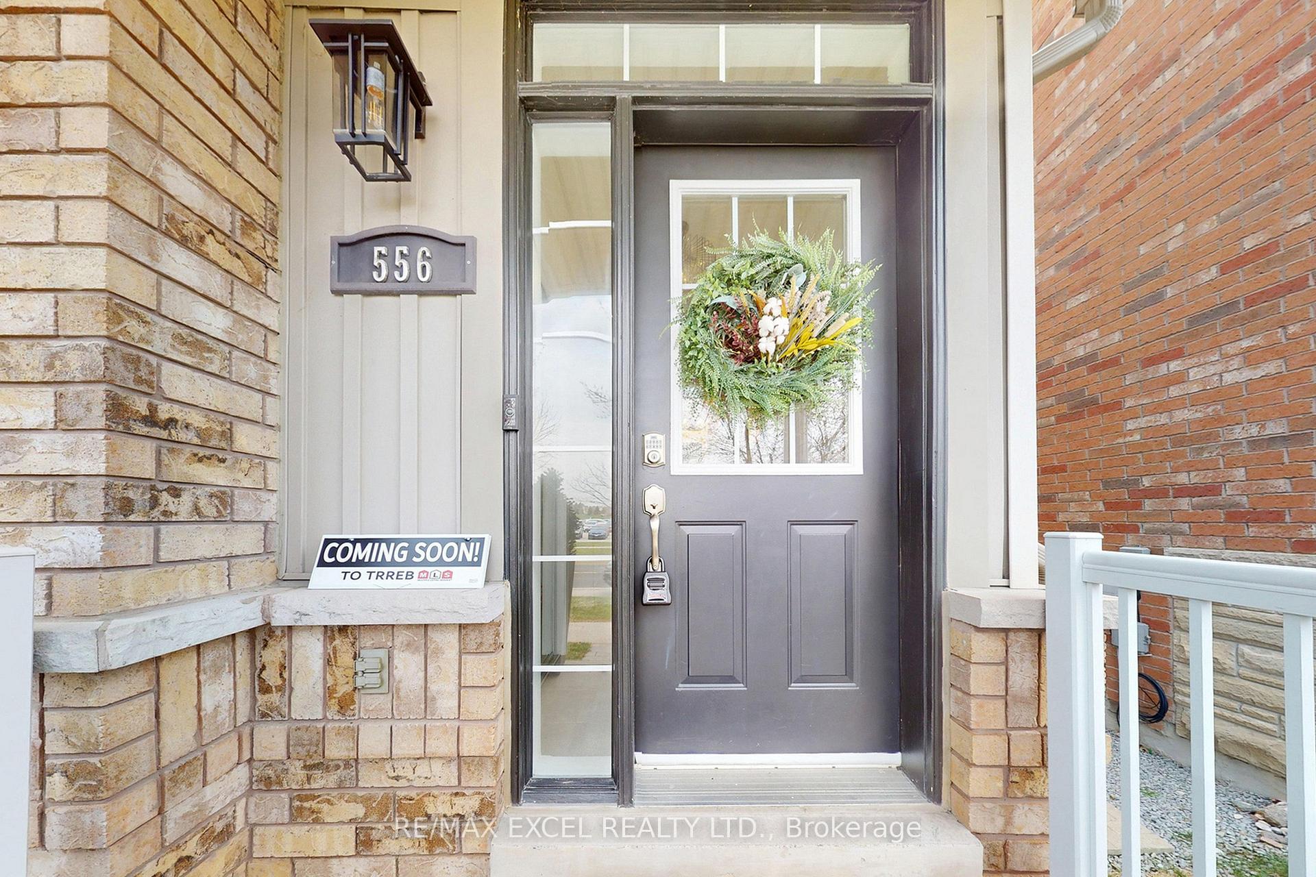 Photo 3 of 556 Country Glen Road, Markham, Cornell — HOMEH