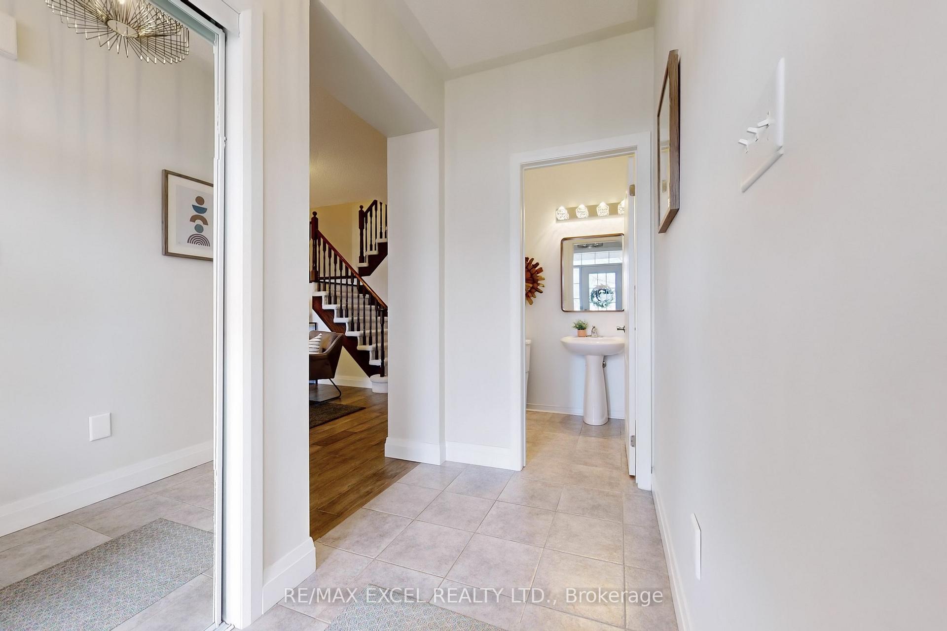 Photo 20 of 556 Country Glen Road, Markham, Cornell — HOMEH