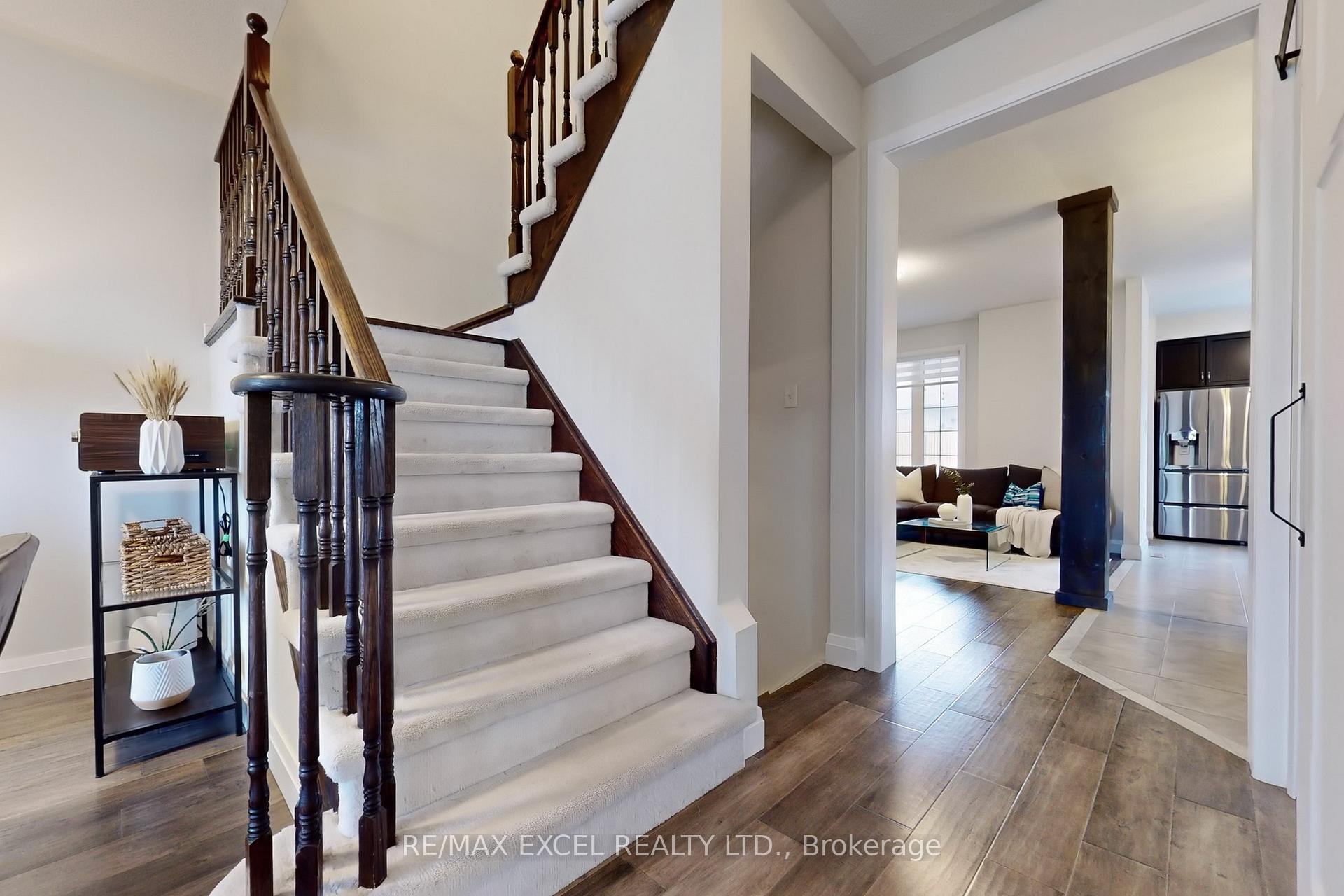 Photo 21 of 556 Country Glen Road, Markham, Cornell — HOMEH