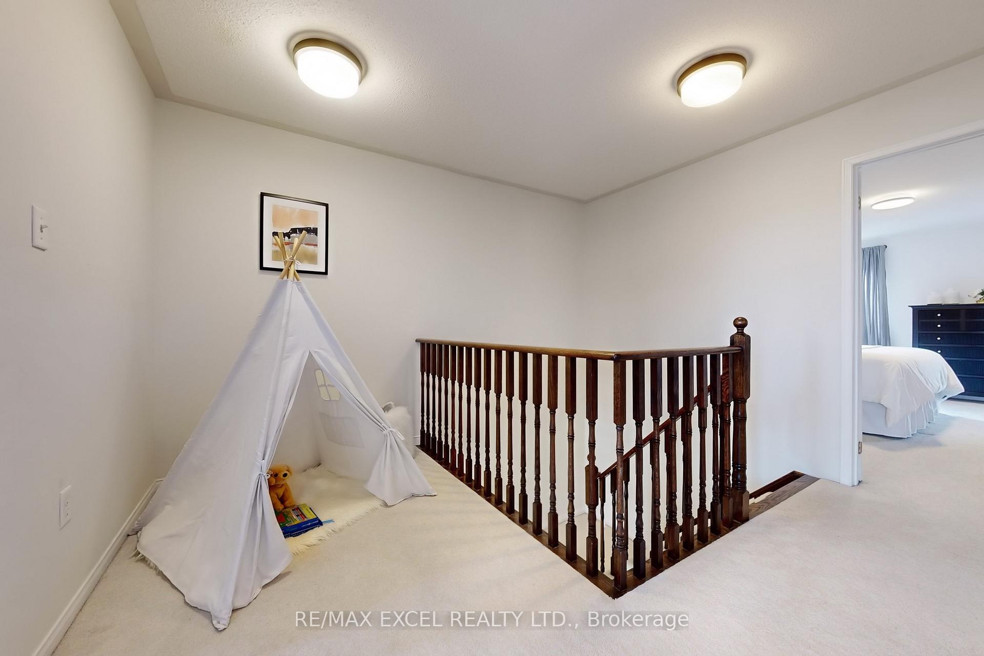 Photo 22 of 556 Country Glen Road, Markham, Cornell — HOMEH