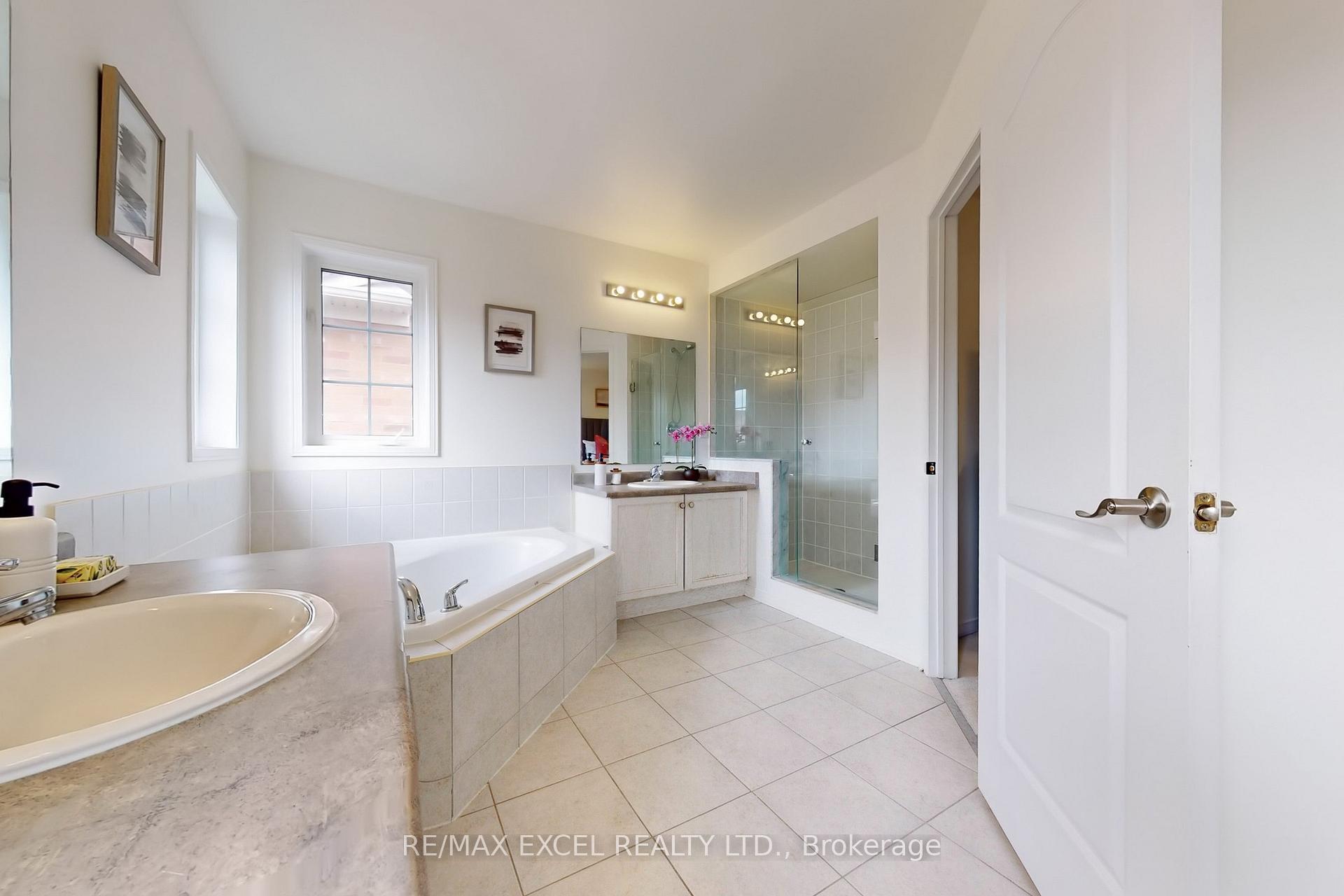 Photo 27 of 556 Country Glen Road, Markham, Cornell — HOMEH