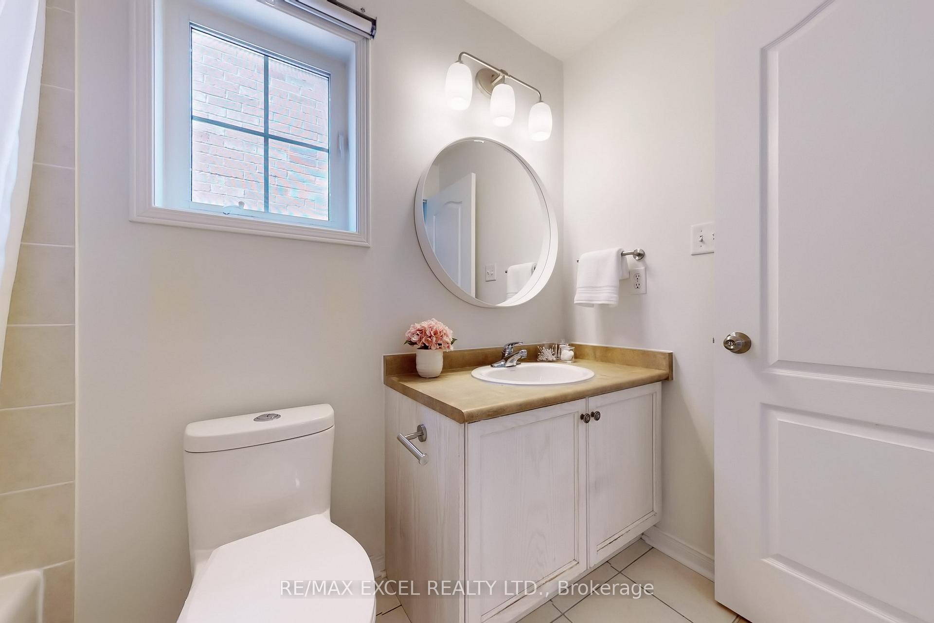 Photo 33 of 556 Country Glen Road, Markham, Cornell — HOMEH