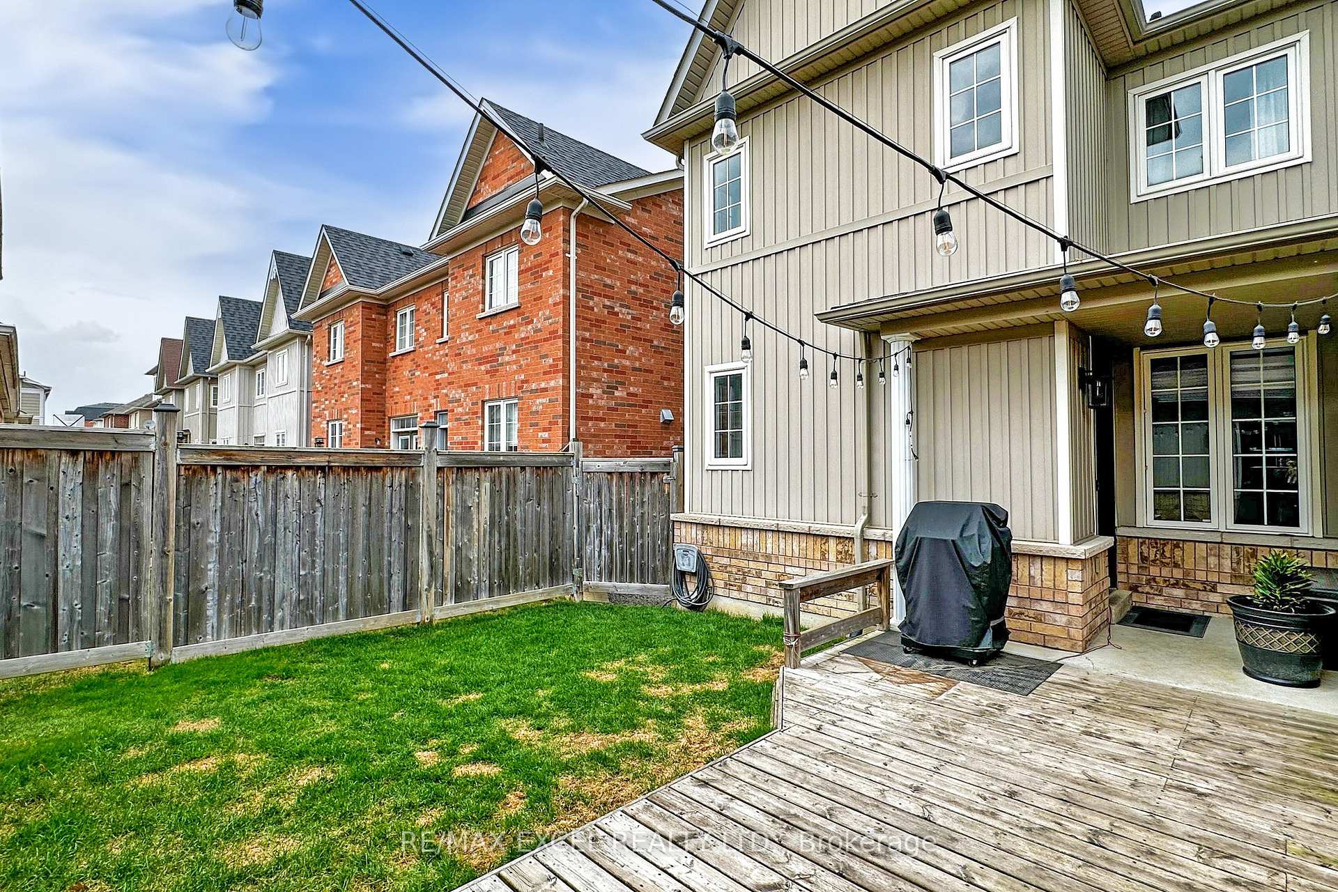 Photo 44 of 556 Country Glen Road, Markham, Cornell — HOMEH